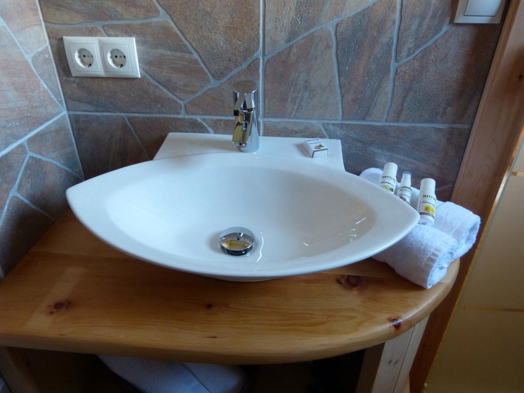 Holzberghof Apartment Umhausen Bilik gambar