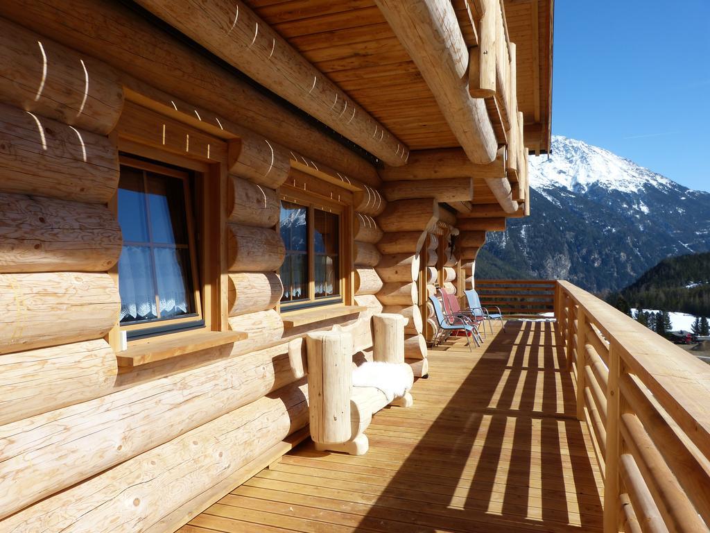 Holzberghof Apartment Umhausen Luaran gambar